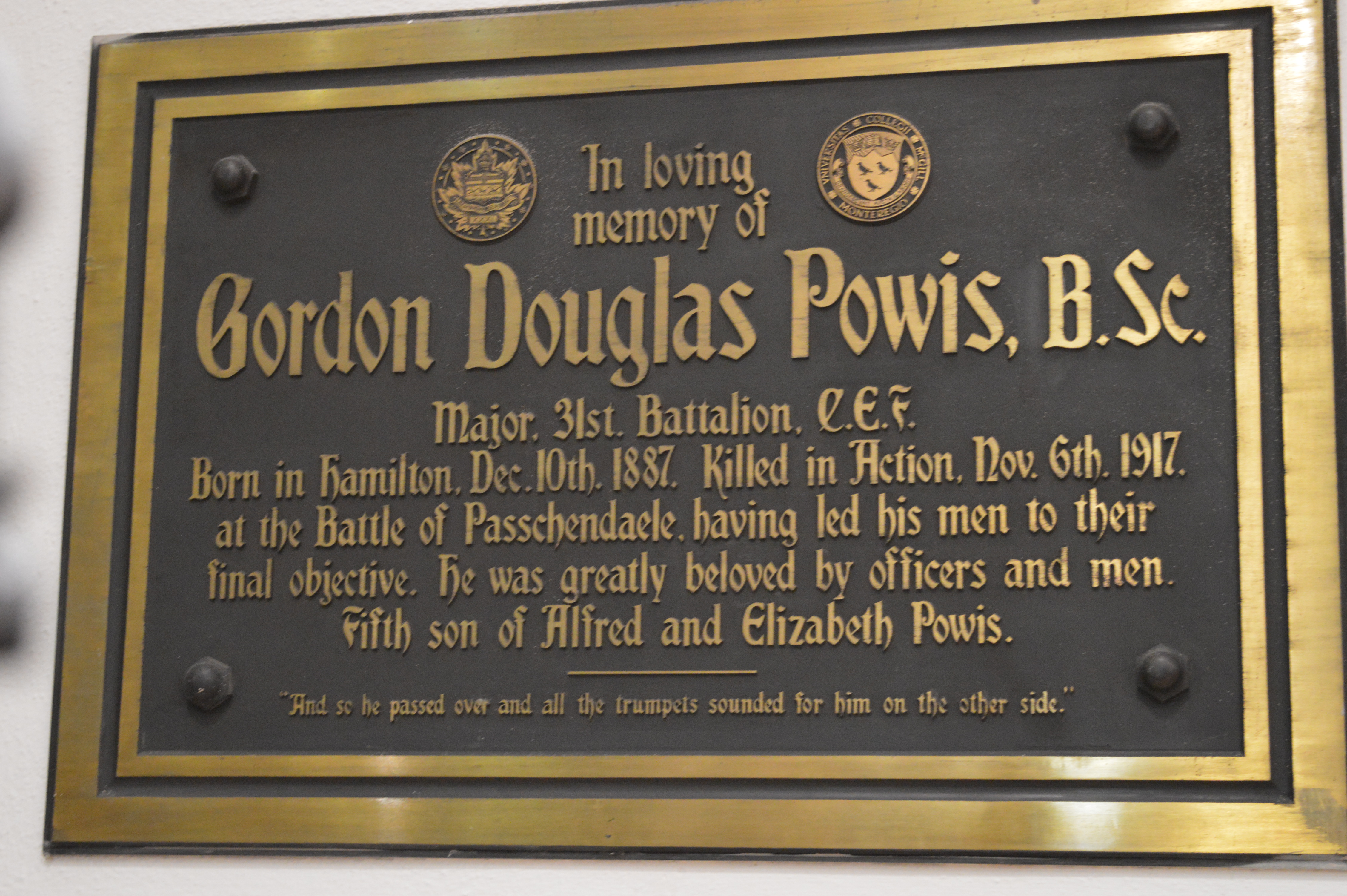 Memorial plaque