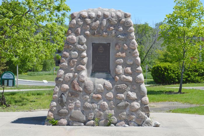 Chedoke Cairn