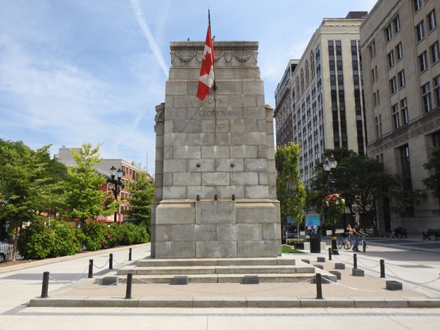Front of the Cenotaph