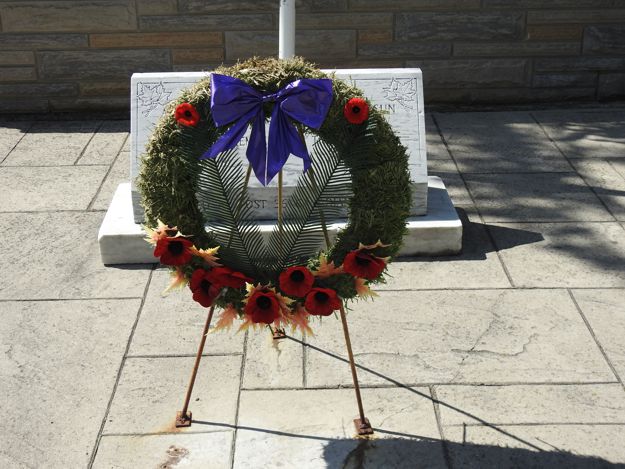 Permanent wreath