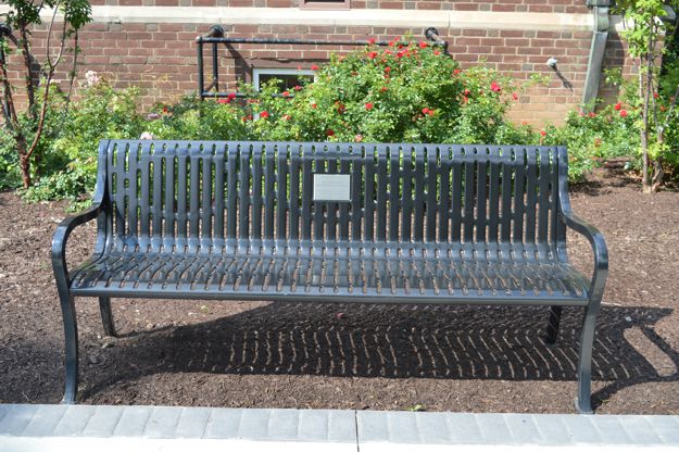 Memorial bench