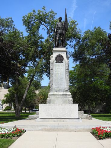 Saltfleet Cenotaph