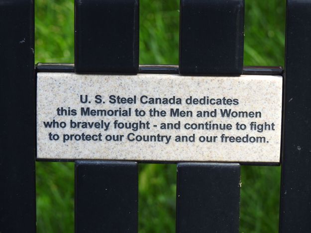 Plaque on memorial bench