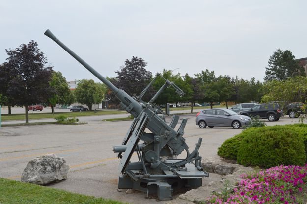 Anti-aircraft gun