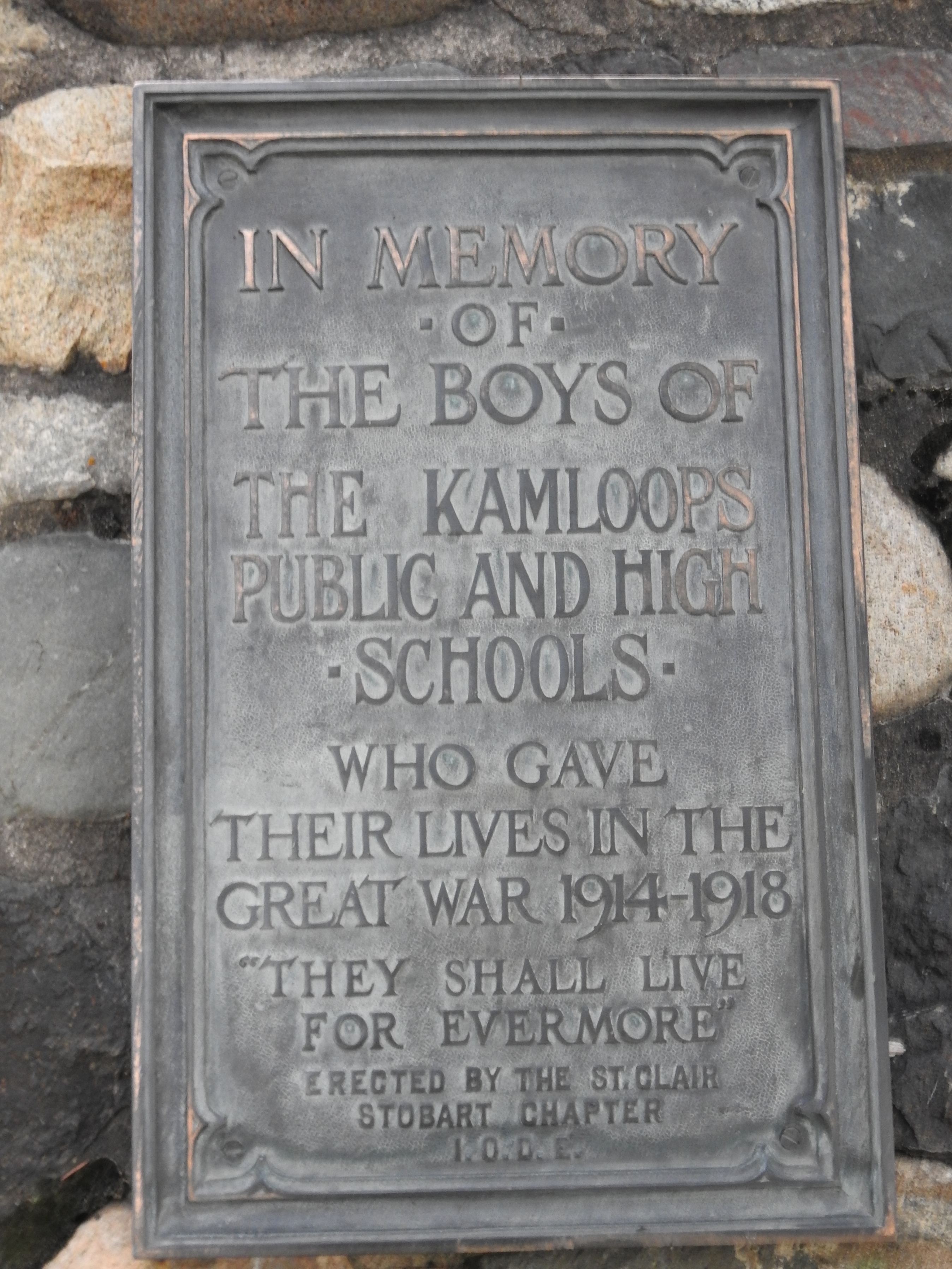 Memorial Plaque on cairn